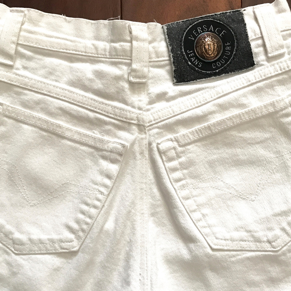 Versace Vintage High Waist Denim Medusa Head jeans - Picture 6 of 9